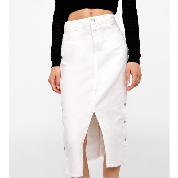 white zara skort with slits